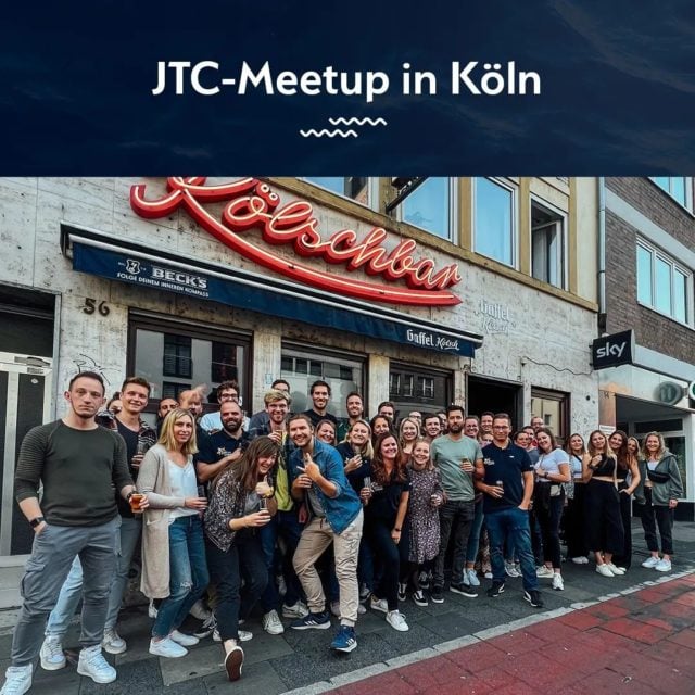 Was machen JTCler, wenn sie gerade nicht unter Segeln die Welt erforschen? Sie treffen sich auf ein paar Drinks und erzählen sich ihre besten Geschichten. So auch letzte Woche in Köln, wo insgesamt über 50 Leute kamen -  darunter sowohl Neulinge als auch Stammsegler*innen. Es wurden sogar Törns gemeinsam gebucht. 😍 

Unsere nächsten Meetups findet ihr auf join-the-crew.com/de/meetups